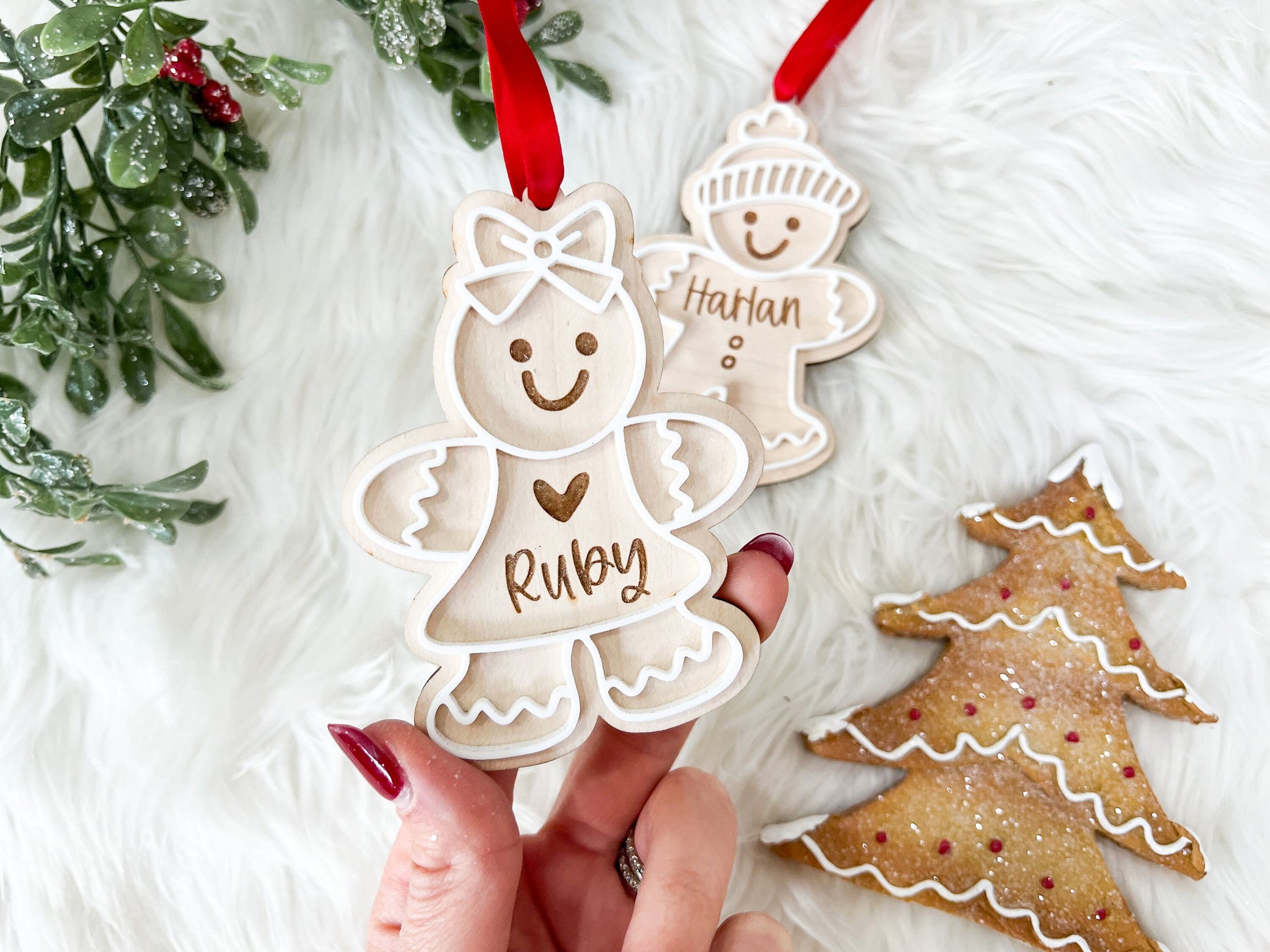 Gingerbread Ornament with Kids Name, Personalized Family Christmas Ornament, Boy Girl Personalized Gingerbread Tag, Custom Wooden Ornament