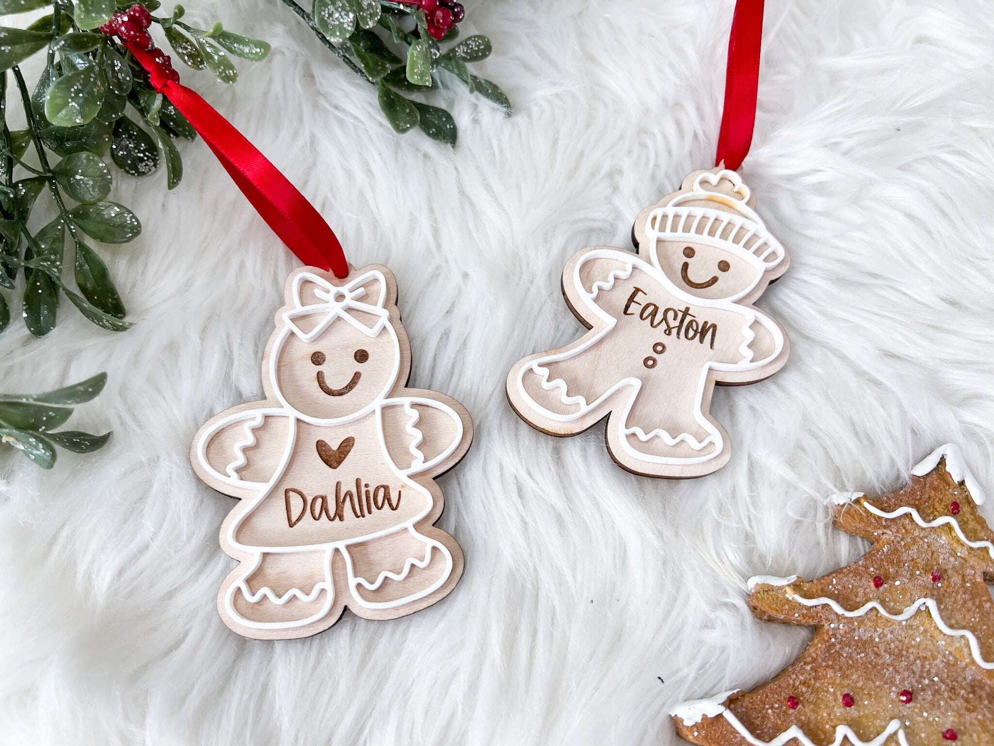 Gingerbread Ornament with Kids Name, Personalized Family Christmas Ornament, Boy Girl Personalized Gingerbread Tag, Custom Wooden Ornament