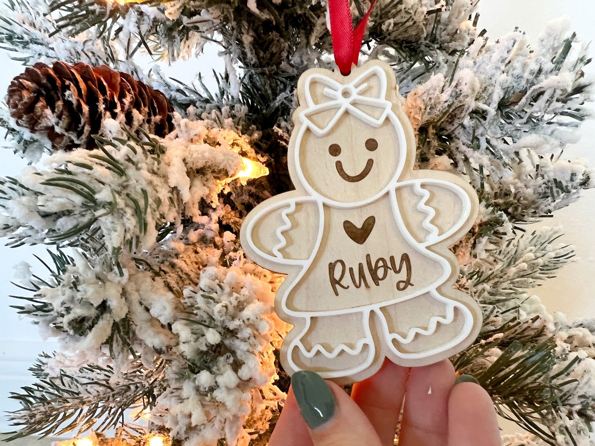 Gingerbread Ornament with Kids Name, Personalized Family Christmas Ornament, Boy Girl Personalized Gingerbread Tag, Custom Wooden Ornament