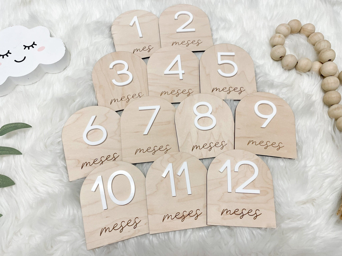 Spanish Monthly Milestone Marker, Spanish Month Photo Sign Baby, Baby Milestone Disc, Baby Shower Gift, Personalized Baby Milestone Set Arch