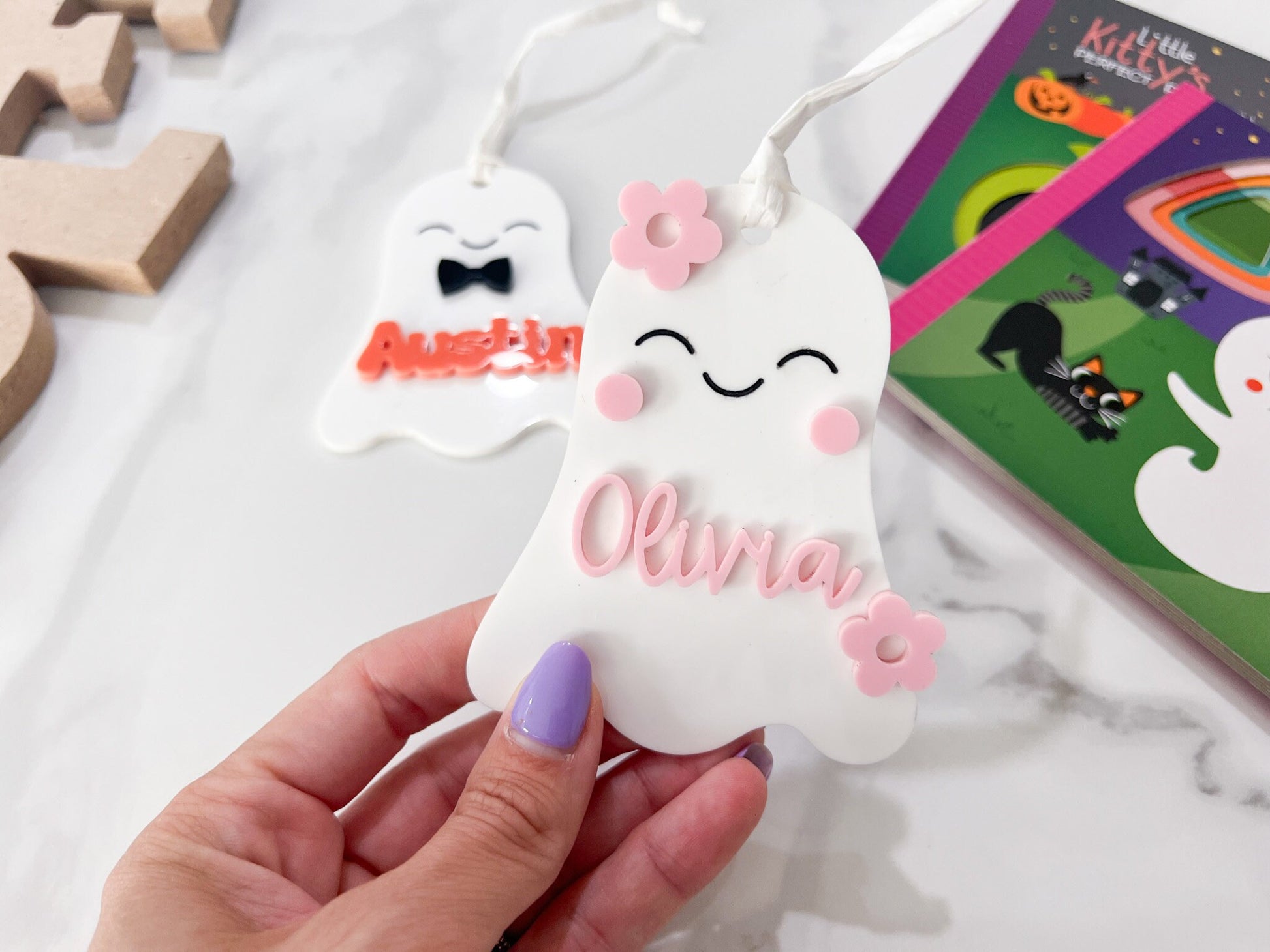 Halloween Name Tags, Ghost Candy Basket Tag, Custom Name for Kids Trick Or Treat Bucket, Ghost Daisy Boo Basket Tag