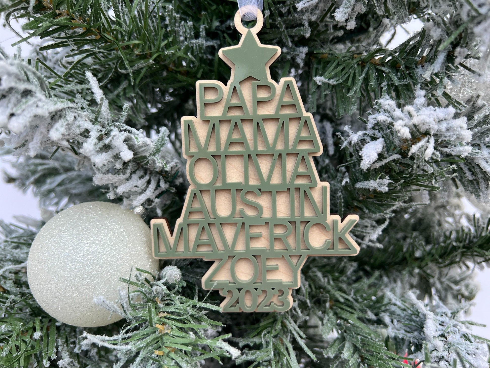 Family Christmas Ornament, Family Tree Ornament, Christmas Tree Ornament with Family Names, Personalized Christmas Tree Name Ornament 2024