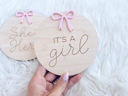 It's a Girl Hospital Sign, Gender Announcement, She's Here Hospital Gender Reveal, It's a Girl Sign for Hospital, Girly Bow Hospital Sign