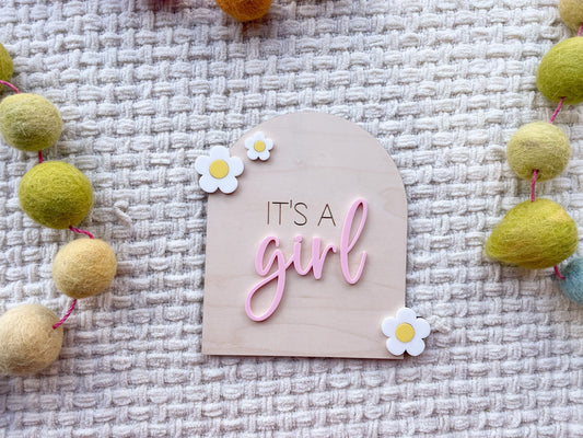 It's a Girl Gender Baby Sign For Hospital, She's Here Gender Reveal, It's a Girl Sign for Hospital, Daisy Flower Hospital Announcement Sign