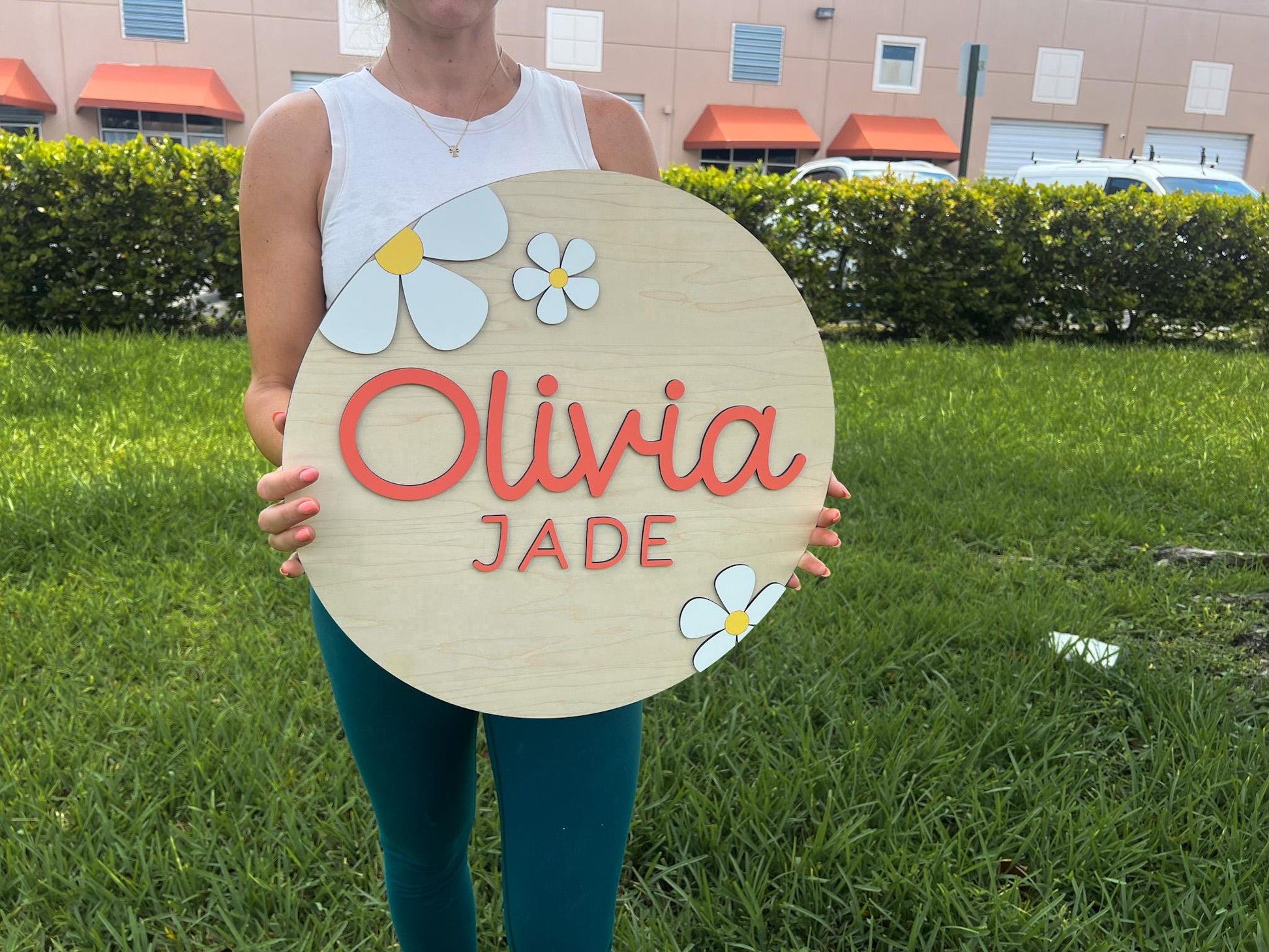 Round Wood Nursery Name Sign, Floral Above Crib Name Sign, 3D Custom Name Sign, Baby Shower Gift, Baby Name Reveal, Girl Daisy Nursery Theme