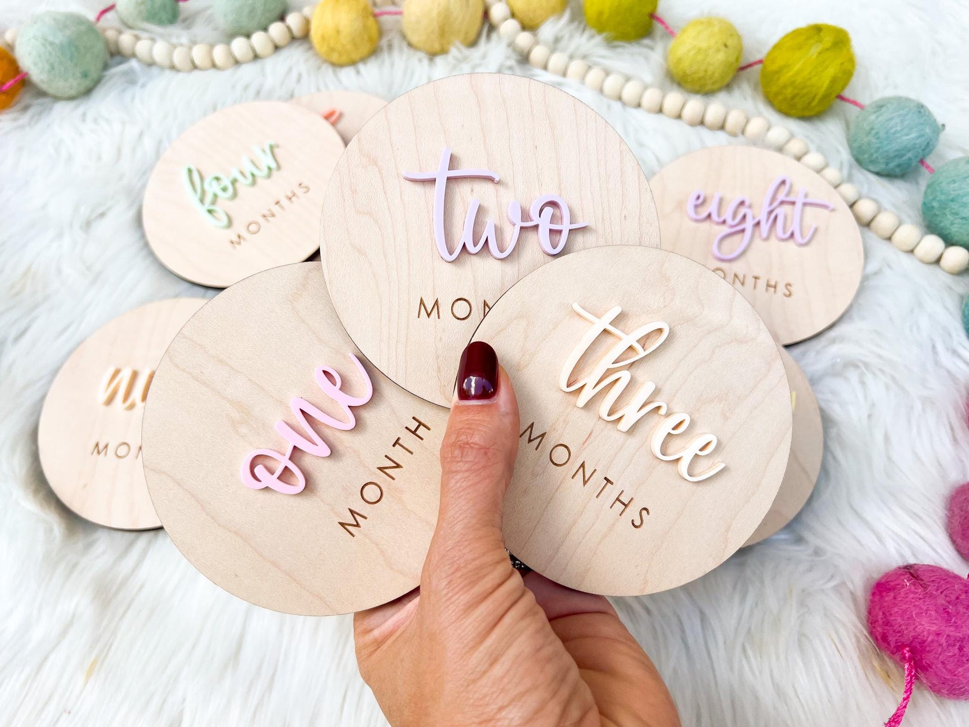 Baby Monthly Milestone Discs, Monthly Baby Tracker for Baby Girl, Monthly Photo Discs, Colorful 1-12 Month Signs Baby Acrylic