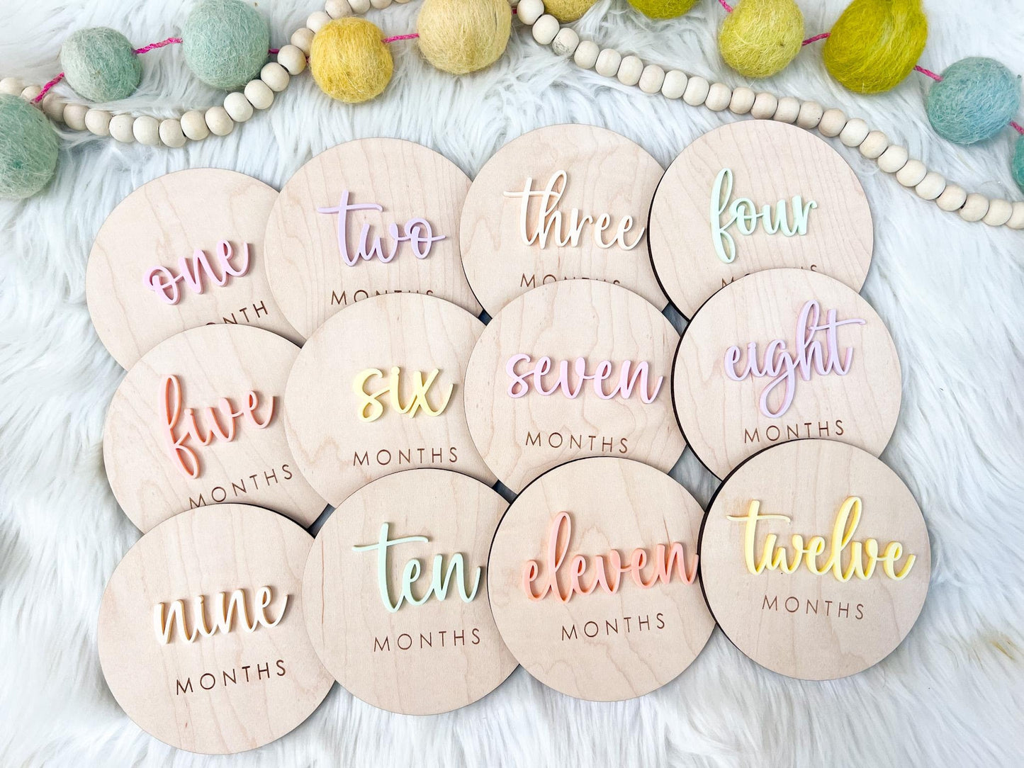 Baby Monthly Milestone Discs, Monthly Baby Tracker for Baby Girl, Monthly Photo Discs, Colorful 1-12 Month Signs Baby Acrylic