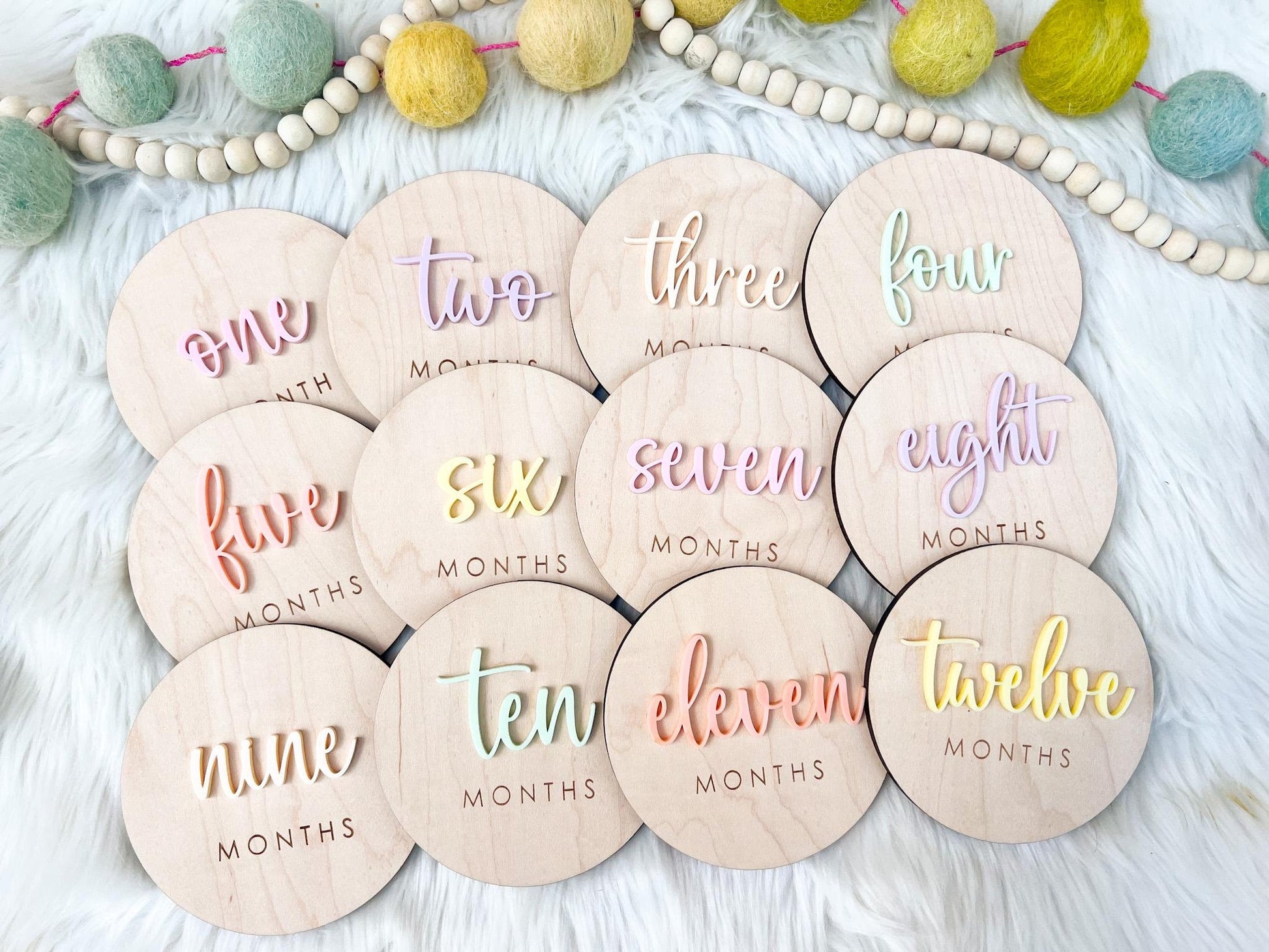 Baby Monthly Milestone Discs, Monthly Baby Tracker for Baby Girl, Monthly Photo Discs, Colorful 1-12 Month Signs Baby Acrylic