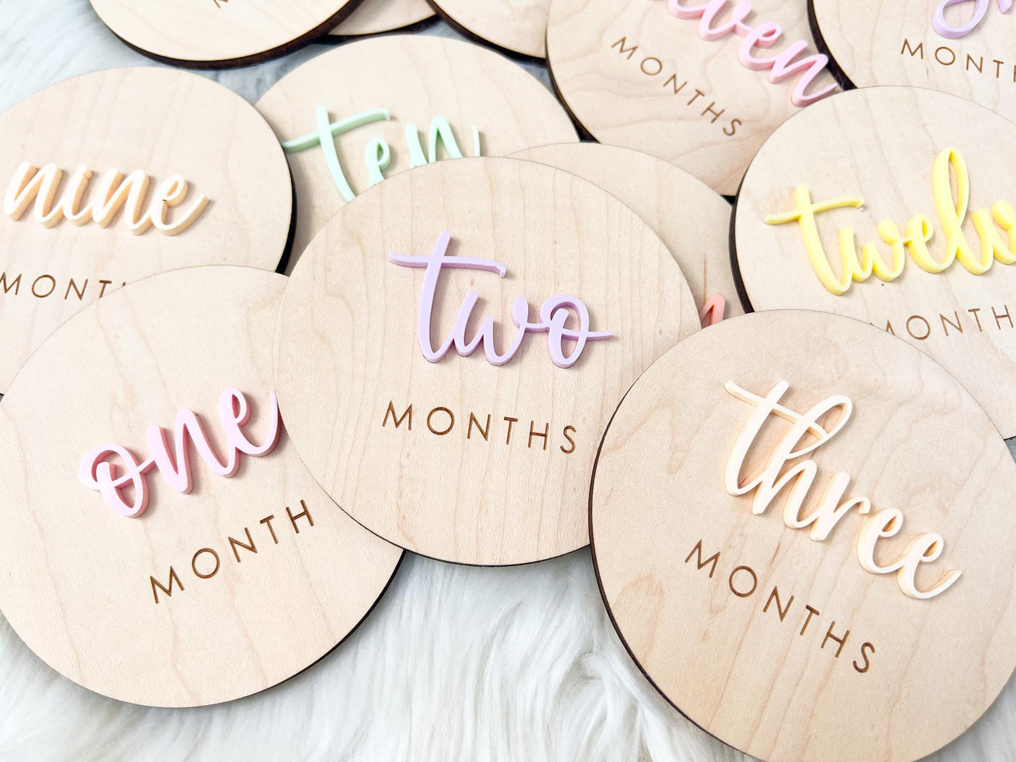 Baby Monthly Milestone Discs, Monthly Baby Tracker for Baby Girl, Monthly Photo Discs, Colorful 1-12 Month Signs Baby Acrylic