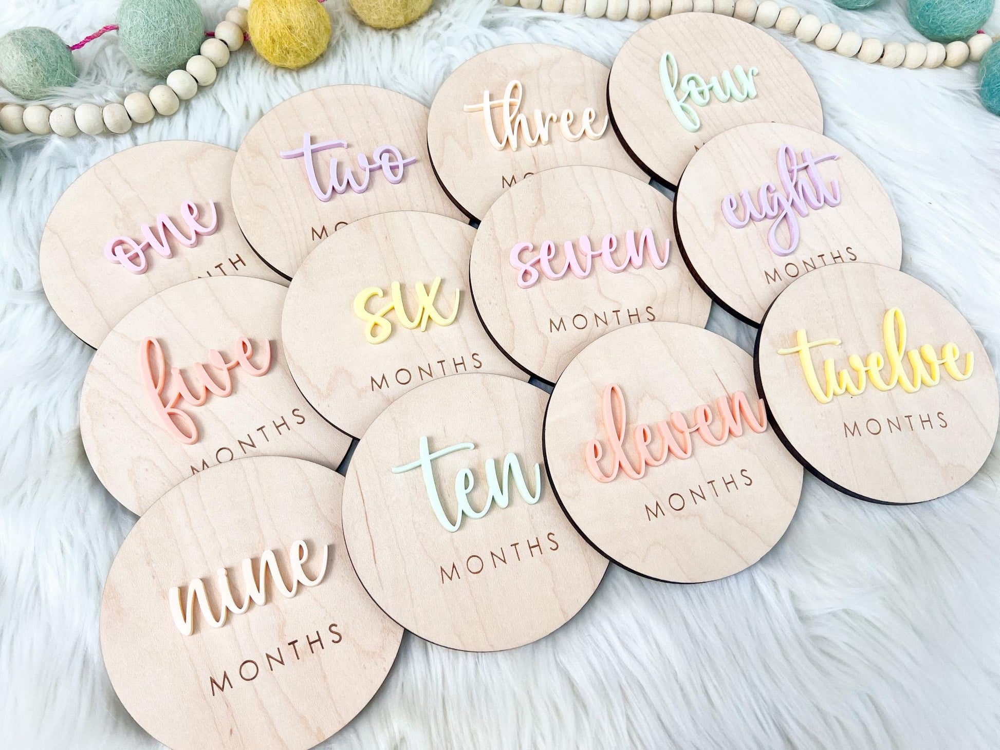 Baby Monthly Milestone Discs, Monthly Baby Tracker for Baby Girl, Monthly Photo Discs, Colorful 1-12 Month Signs Baby Acrylic