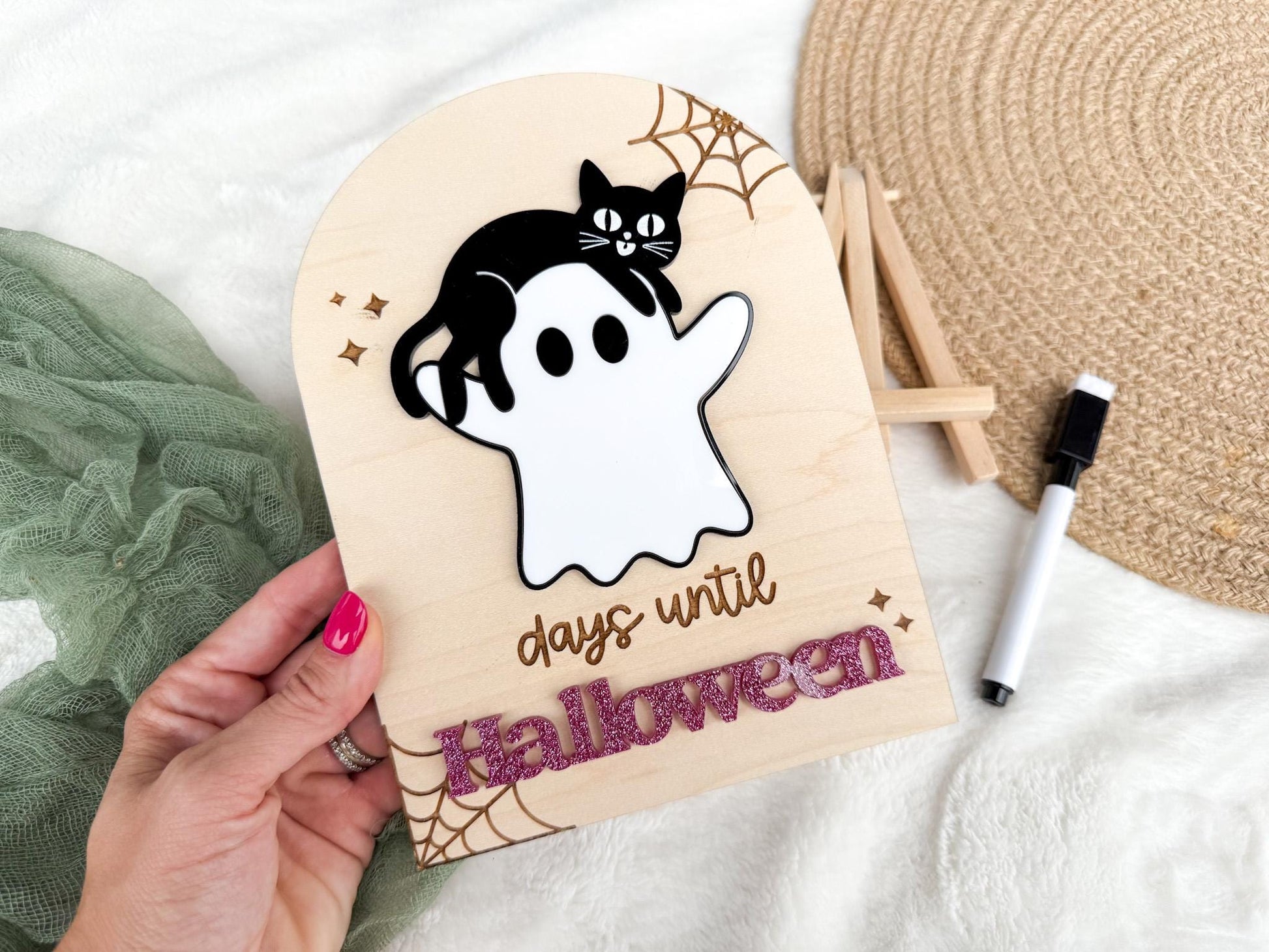 Halloween Countdown Sign, Days till Halloween Board, Dry Erase Countdown to Halloween Sign For Kids, Cute Ghost Decor for Kids Room