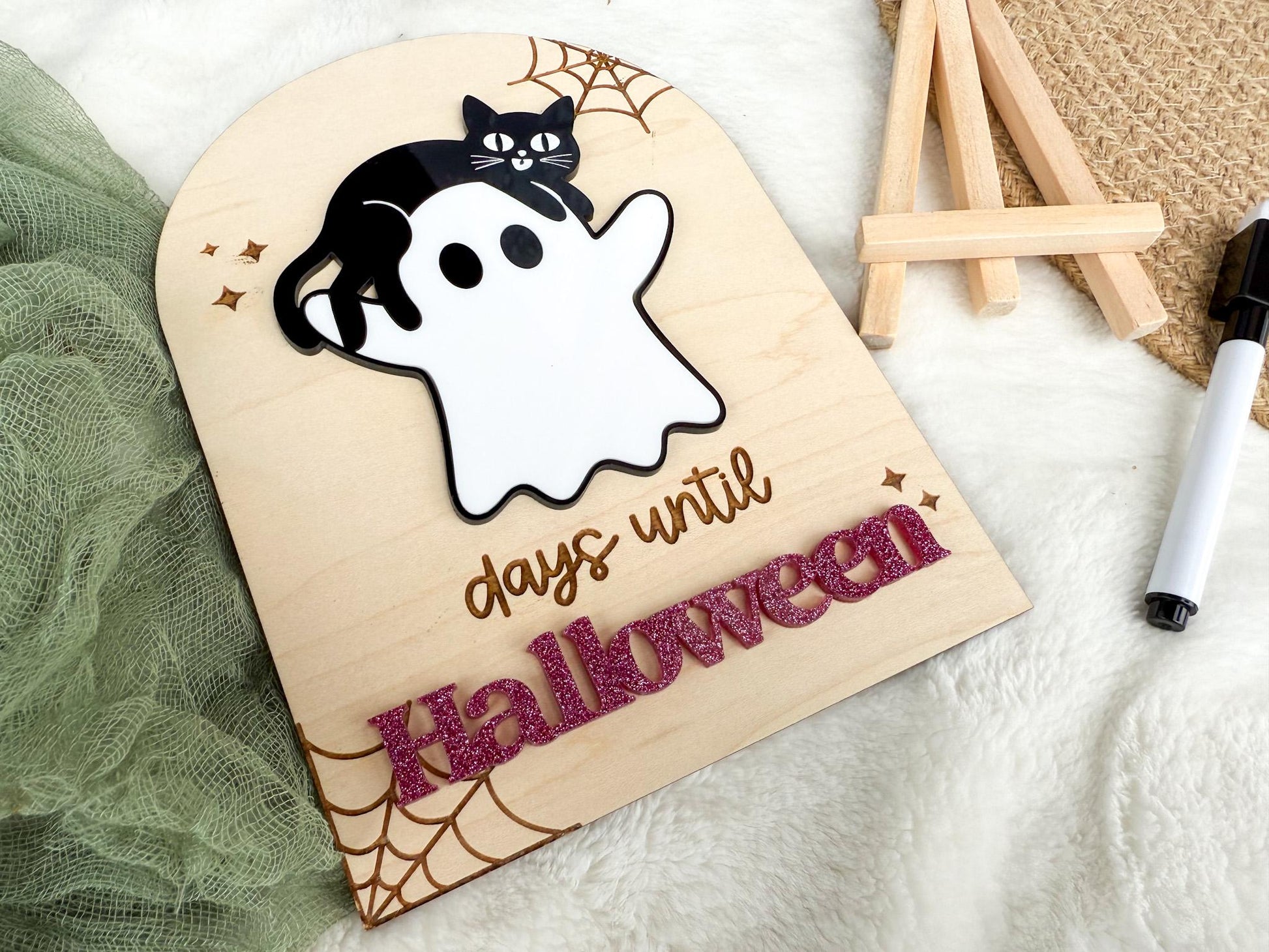 Halloween Countdown Sign, Days till Halloween Board, Dry Erase Countdown to Halloween Sign For Kids, Cute Ghost Decor for Kids Room