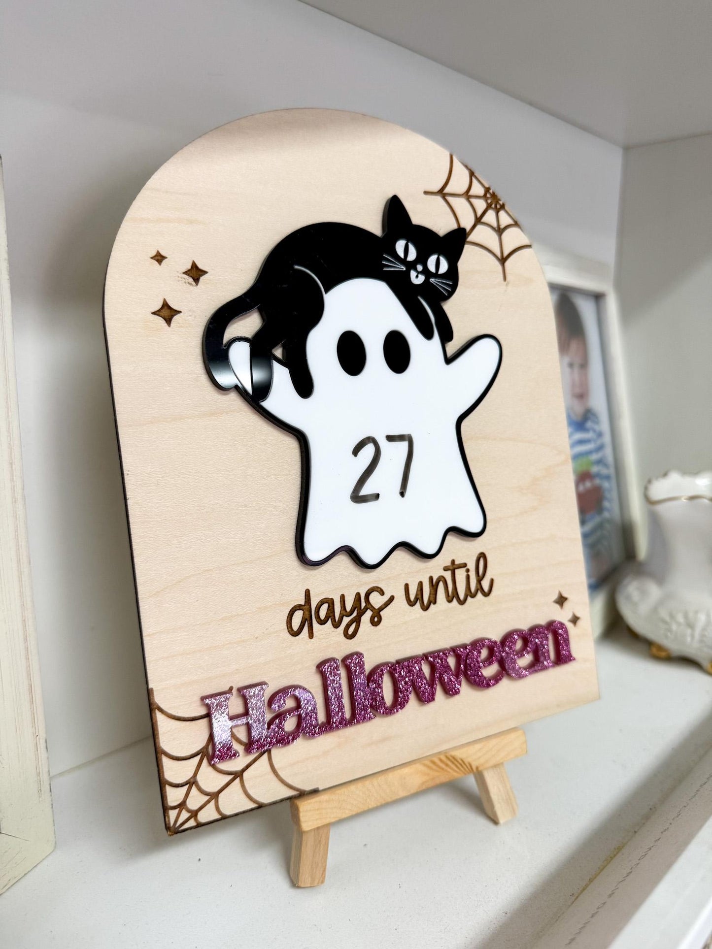 Halloween Countdown Sign, Days till Halloween Board, Dry Erase Countdown to Halloween Sign For Kids, Cute Ghost Decor for Kids Room