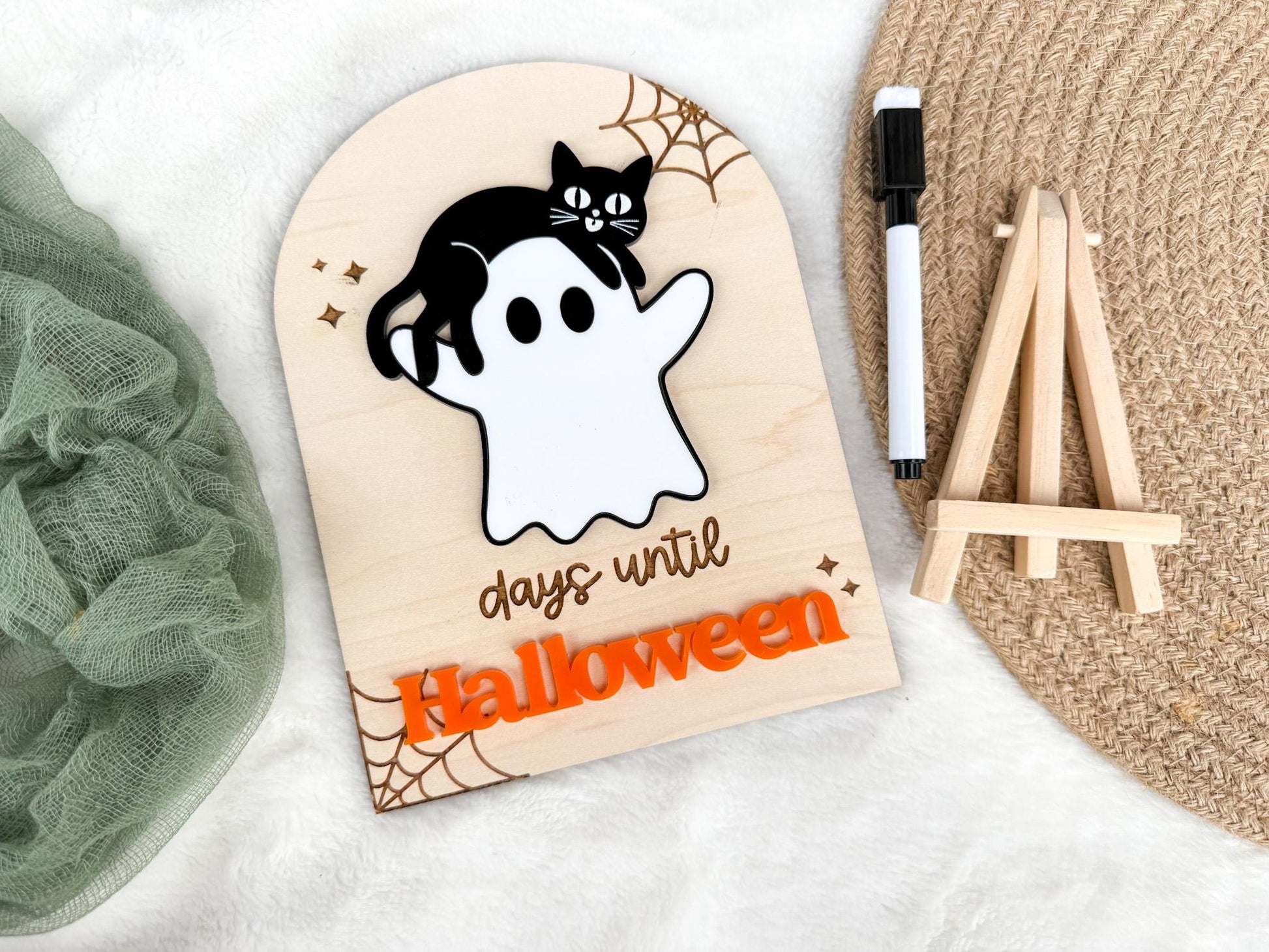 Halloween Countdown Sign, Days till Halloween Board, Dry Erase Countdown to Halloween Sign For Kids, Cute Ghost Decor for Kids Room