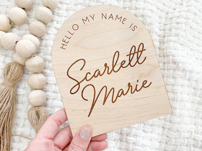 Arch Engraved Baby Name and Stats Plaque